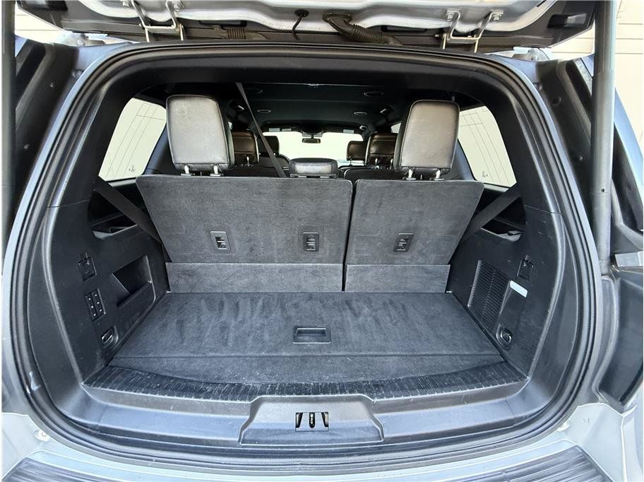 Used 2019 Ford Expedition Limited RWD image 25