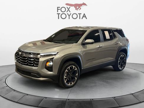 Used 2025 Chevrolet Equinox LT image 1