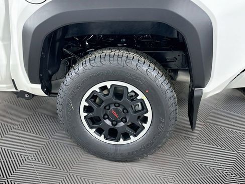 New 2026 Toyota Tacoma TRD Off-Road AWD/4WD image 15