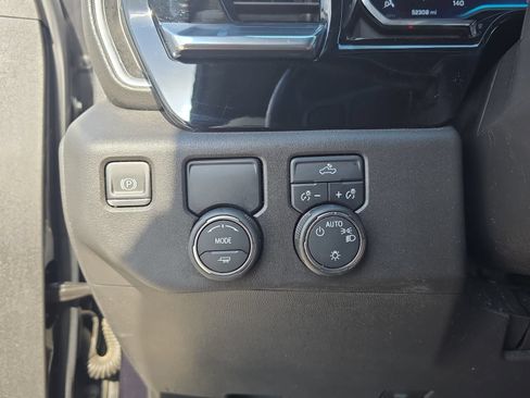 Used 2022 Chevrolet Silverado 1500 LT RWD image 23