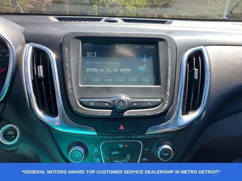 Used 2018 Chevrolet Equinox LT image 9