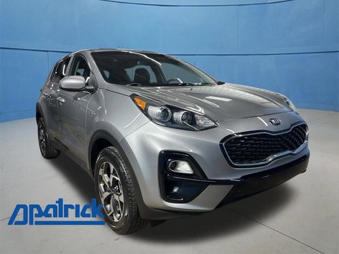 Used 2022 Kia Sportage LX image 1
