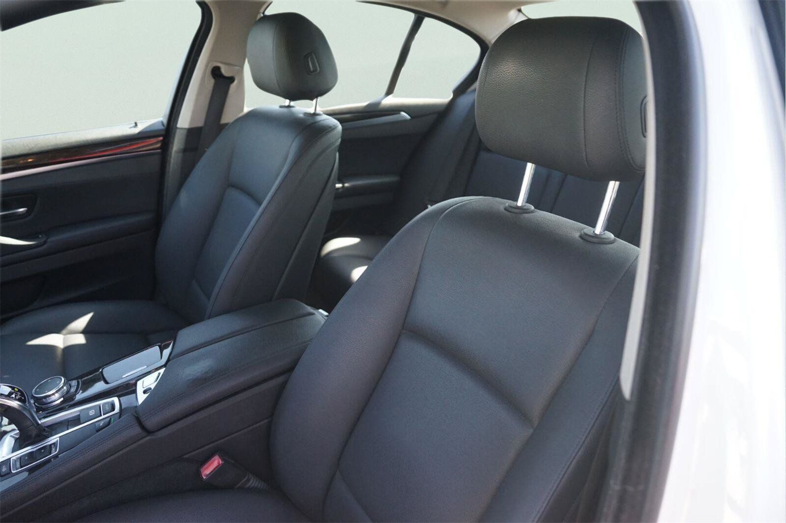Used 2016 BMW 528i Sedan RWD image 10