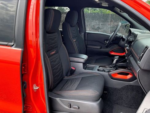 Used 2025 Nissan Frontier Pro-X w/ Pro Convenience Package RWD image 16