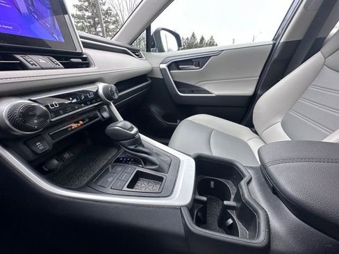 Used 2023 Toyota RAV4 XLE Premium FWD image 16