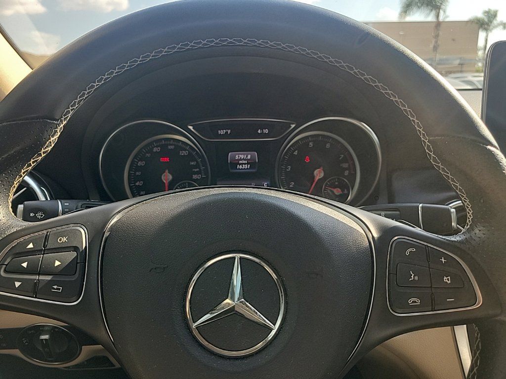Used 2020 Mercedes-Benz GLA 250 image 12