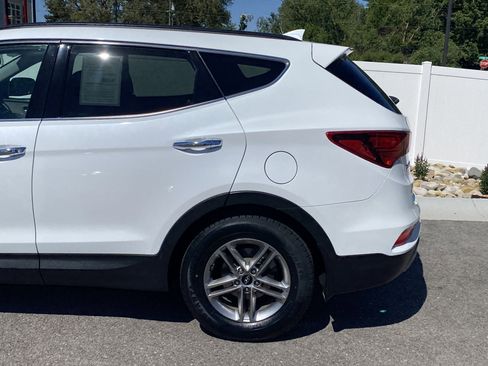 Used 2018 Hyundai Santa Fe Sport w/ 2.4L Value Package 02 AWD/4WD image 4