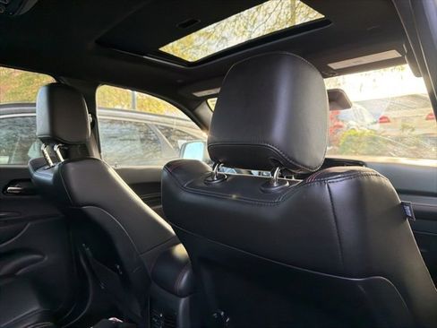 Used 2024 Dodge Durango GT image 31