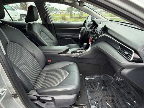 Certified 2024 Toyota Camry SE FWD image 39