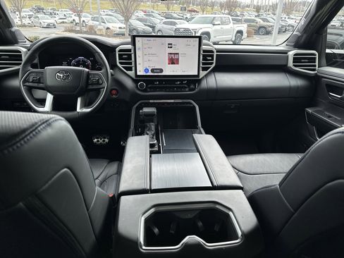 Used 2025 Toyota Tundra Platinum w/ TRD Off-Road Package AWD/4WD image 22
