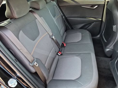 Used 2025 Kia Niro LX FWD image 29