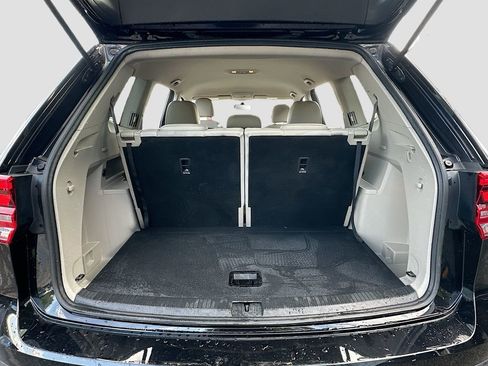 Used 2019 Volkswagen Atlas SE w/ Towing Package image 25