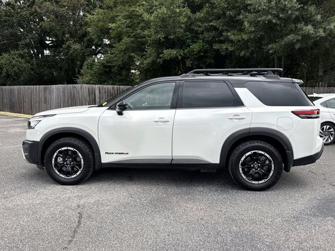 Used 2024 Nissan Pathfinder Rock Creek AWD/4WD image 2