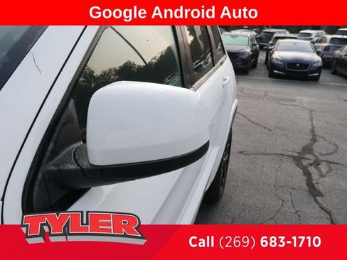 Used 2018 Jeep Grand Cherokee Altitude AWD/4WD image 11