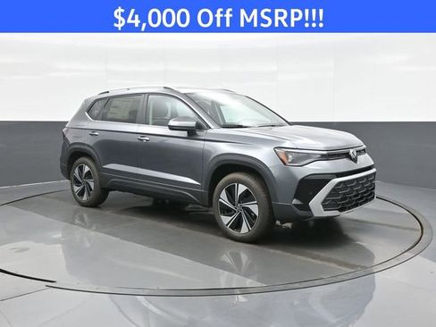 New 2026 Volkswagen Taos SE AWD/4WD image 1
