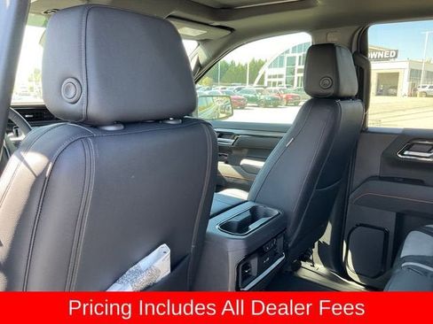 New 2026 GMC Sierra 1500 AT4 w/ AT4 Premium Package AWD/4WD image 17
