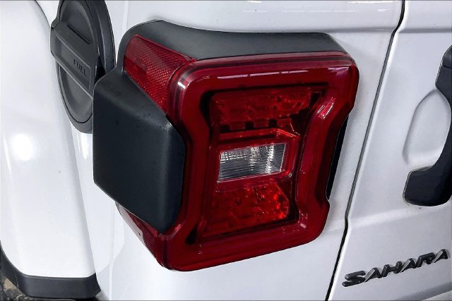 Used 2026 Jeep Wrangler Unlimited Sahara AWD/4WD image 20