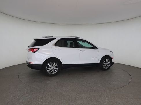 Used 2022 Chevrolet Equinox Premier FWD image 21