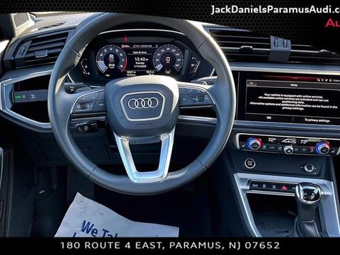 Used 2025 Audi Q3 2.0T Premium w/ Convenience Package image 5