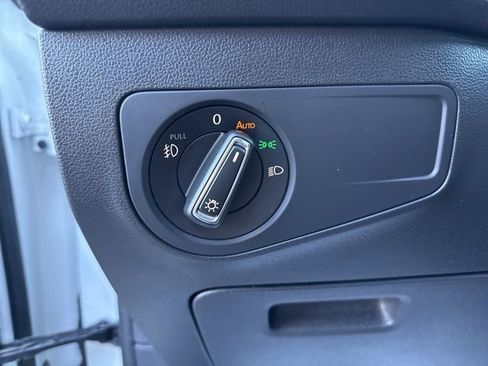 Used 2021 Volkswagen Tiguan SE R-Line w/ 3rd Row Seat Package image 11