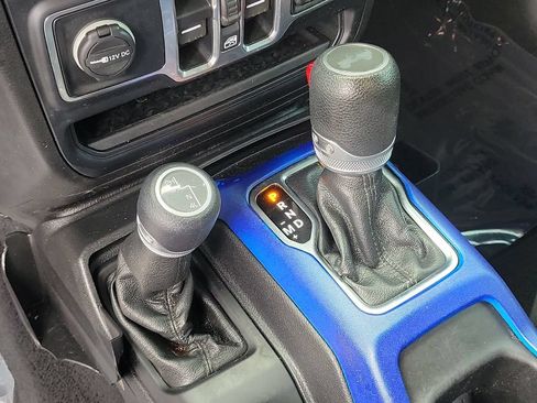 Used 2020 Jeep Wrangler Unlimited Sport S AWD/4WD image 28