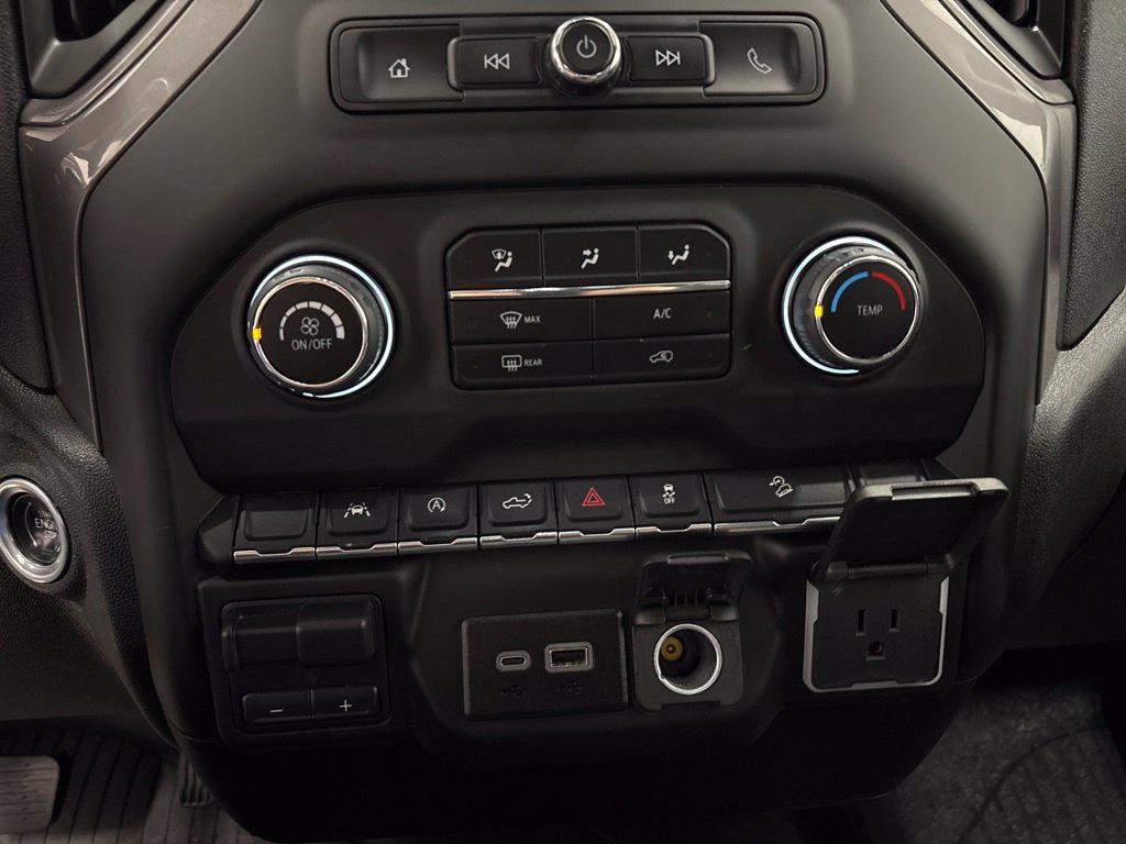 Used 2024 Chevrolet Silverado 1500 Custom Trail Boss w/ LPO, Dark Essentials Package AWD/4WD image 23