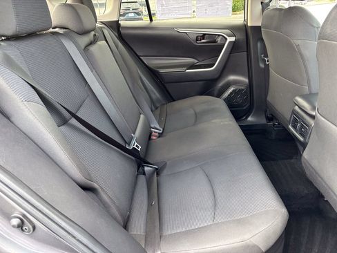 Used 2024 Toyota RAV4 LE AWD/4WD image 38