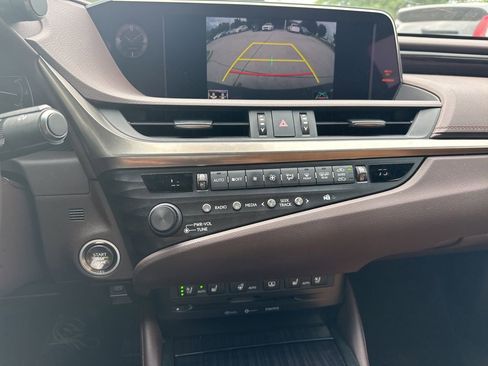 Used 2019 Lexus ES 350 w/ Accessory Package 2 FWD image 26