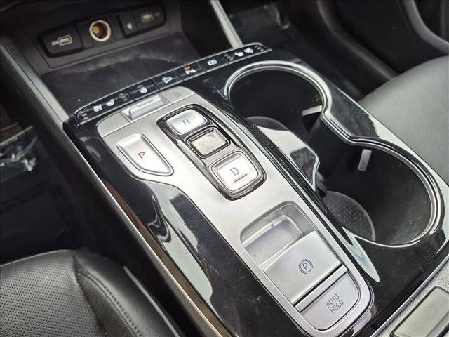 Used 2022 Hyundai Tucson Limited FWD image 12