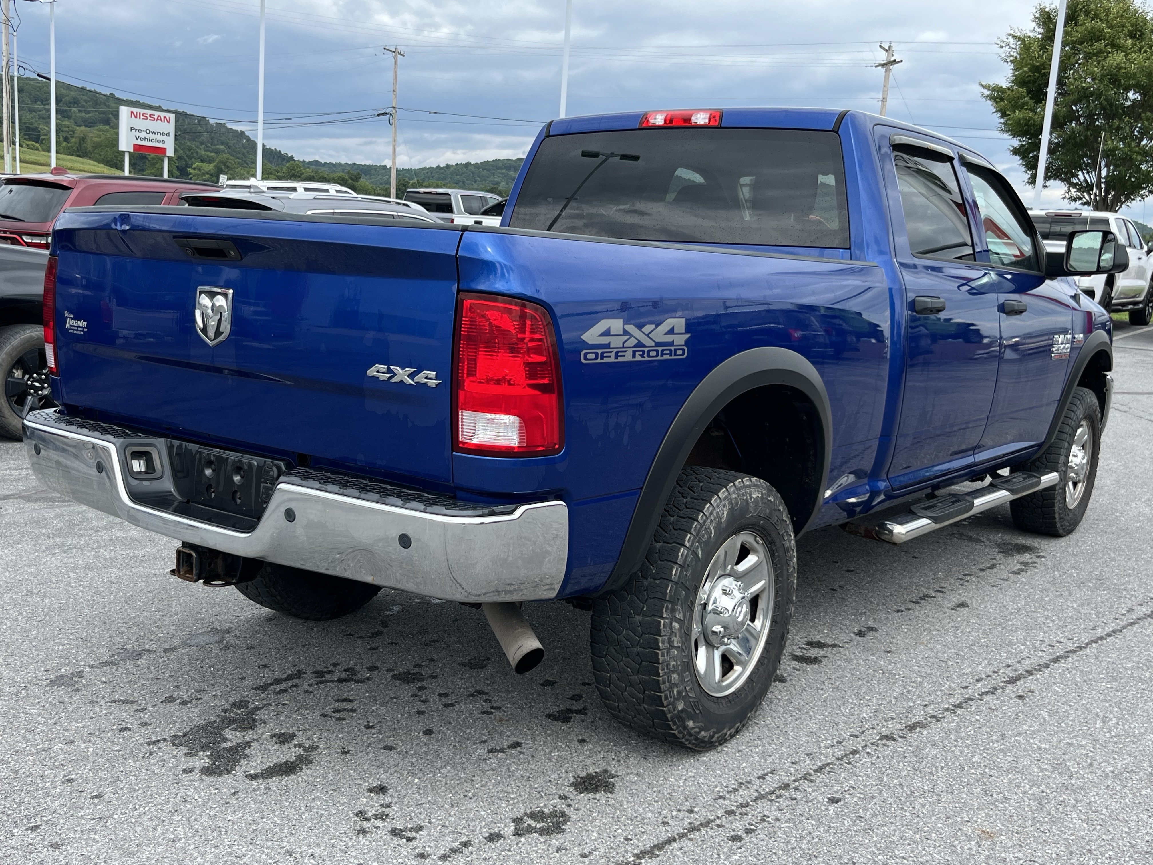 Used 2017 RAM 2500 Tradesman w/ Chrome Appearance Group AWD/4WD image 5