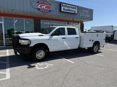 Used 2022 RAM 3500 Tradesman AWD/4WD image 1