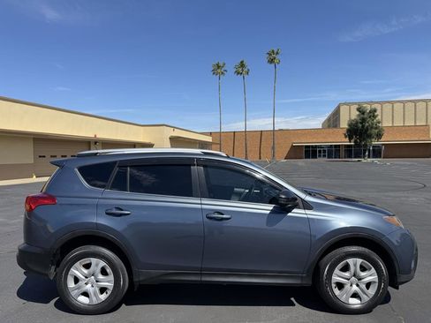 Used 2013 Toyota RAV4 LE image 8