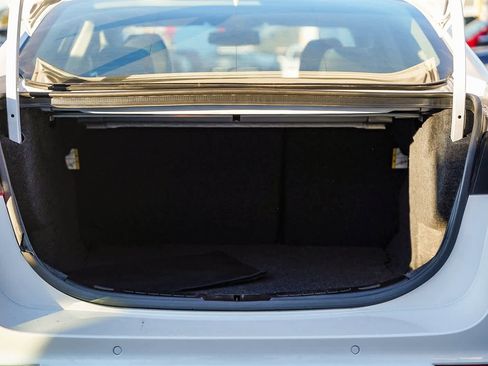 Used 2020 Ford Fusion SE image 27