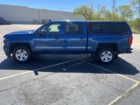 Used 2018 Chevrolet Silverado 1500 LT w/ All Star Edition AWD/4WD image 3