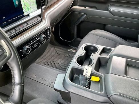 Used 2025 Chevrolet Silverado 2500 LT AWD/4WD image 12