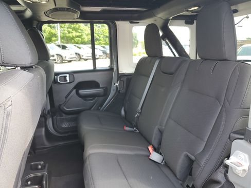 Used 2023 Jeep Wrangler Unlimited Sport AWD/4WD image 26