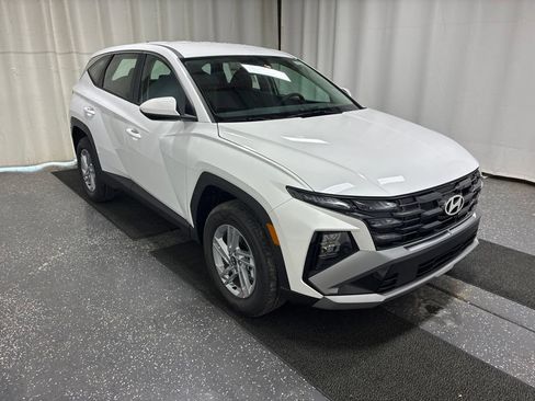 New 2026 Hyundai Tucson SE AWD/4WD image 3