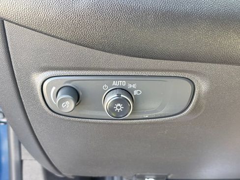 Used 2022 Chevrolet Equinox LT FWD image 20