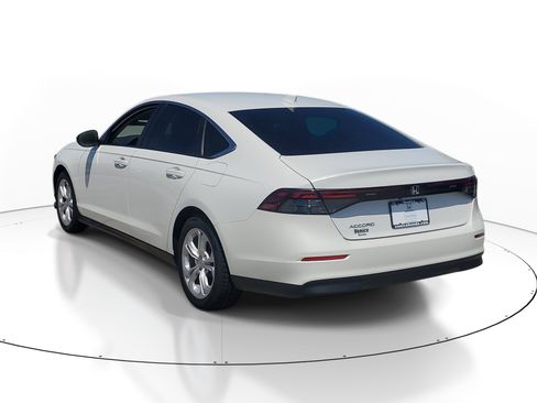 Certified 2023 Honda Accord LX image 4