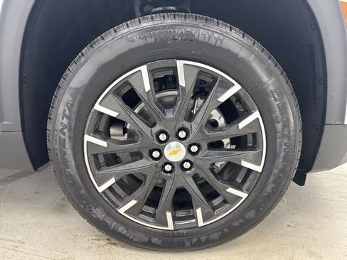 New 2026 Chevrolet Traverse LT w/ Sun and Wheel Package image 32