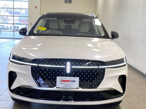 New 2026 Lincoln Nautilus Black Label AWD/4WD image 3