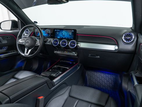 Used 2022 Mercedes-Benz GLB 250 250 4MATIC image 14