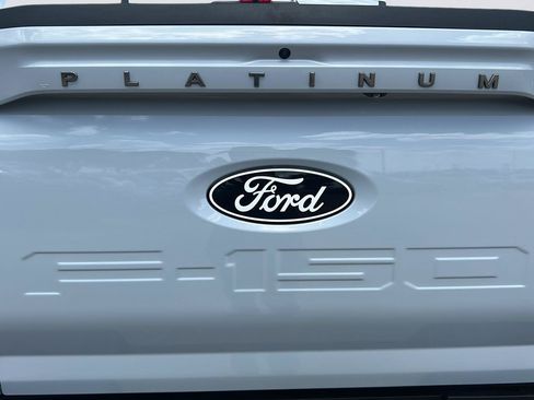 Certified 2025 Ford F150 Platinum w/ FX4 Off-Road Package AWD/4WD image 36