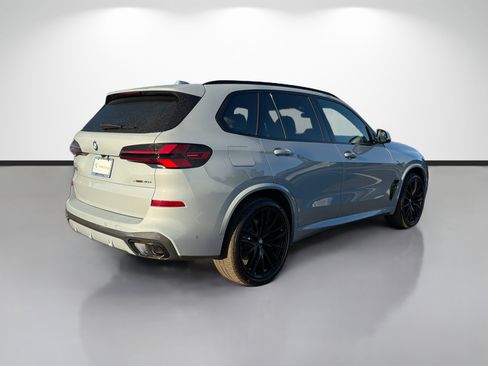 New 2026 BMW X5 xDrive40i w/ M Sport Package image 3