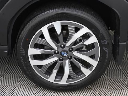 Certified 2025 Subaru Forester Touring w/ Protection Package (1PH) AWD/4WD image 20