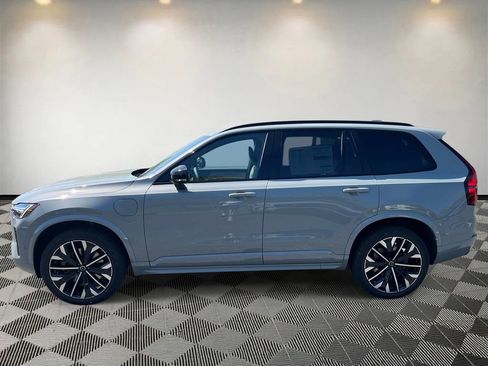 New 2026 Volvo XC90 T8 Ultra w/ Protection Package Premier AWD/4WD image 6