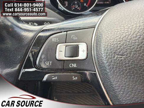 Used 2016 Volkswagen Jetta SEL w/ Lighting Package FWD image 12