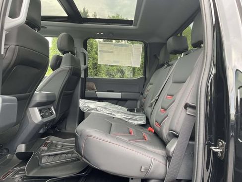 New 2026 Ford F250 Lariat w/ Black Appearance Package AWD/4WD image 30