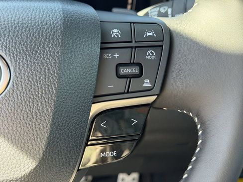Used 2026 Toyota Camry SE FWD image 23