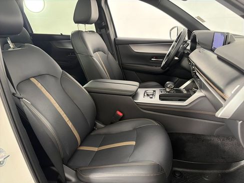 Used 2025 MAZDA CX-90 Plug-In Hybrid w/ Premium Plus image 6